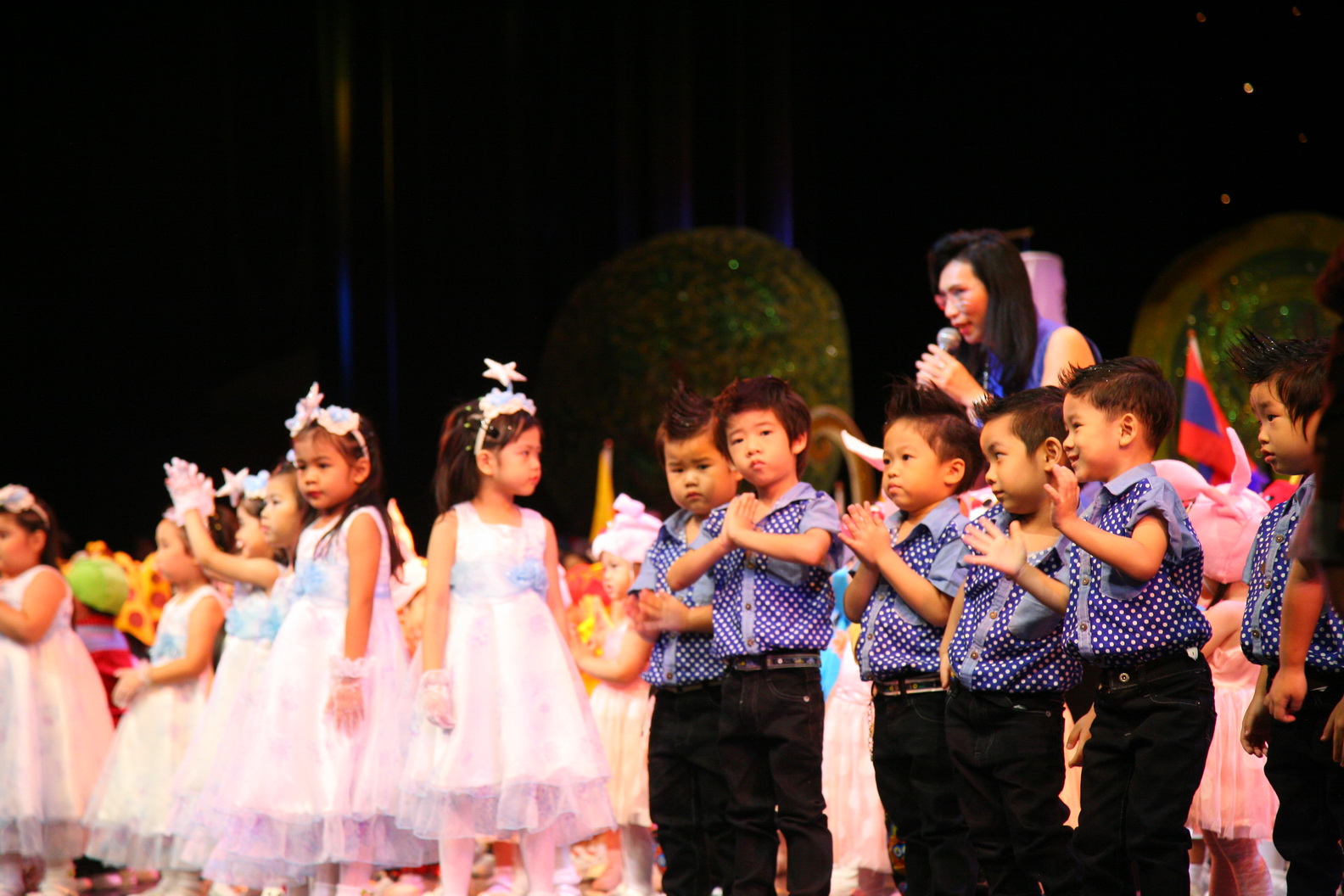 Varee_Annual_Performance 2013_Kindergarten_C1_052